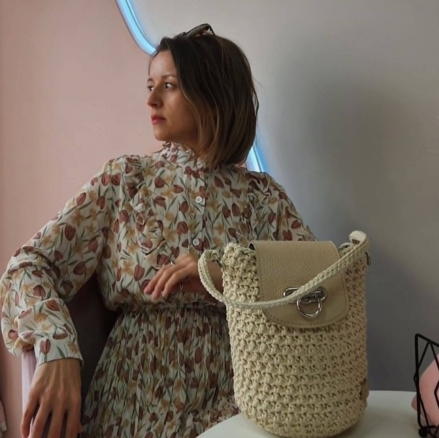 Магія вузлів: жінка, яка плете красу